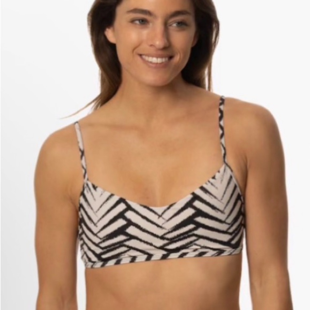 Jolyn Hikari bikini top XL (part of set)